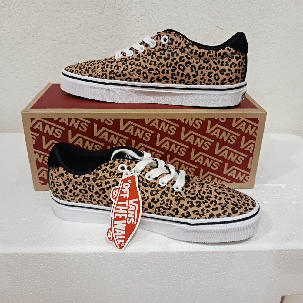 Vans - Picture 2 of 4